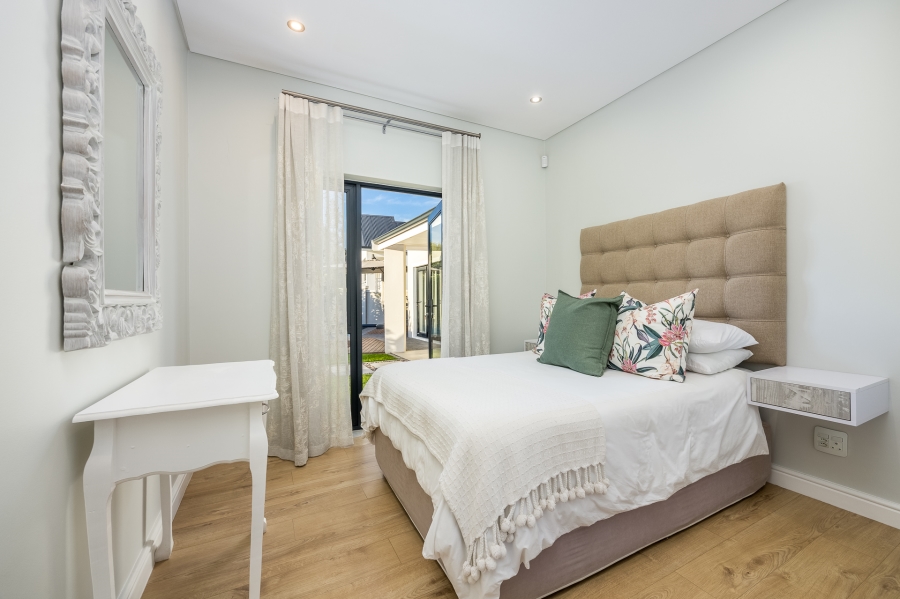 3 Bedroom Property for Sale in Zevendal Western Cape